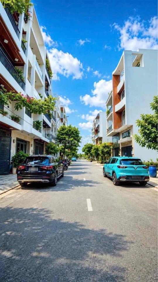 KHU PHÂN LÔ ĐỒNG BỘ Q12 - NHÀ 4 TẦNG  - ĐƯỜNG 12M