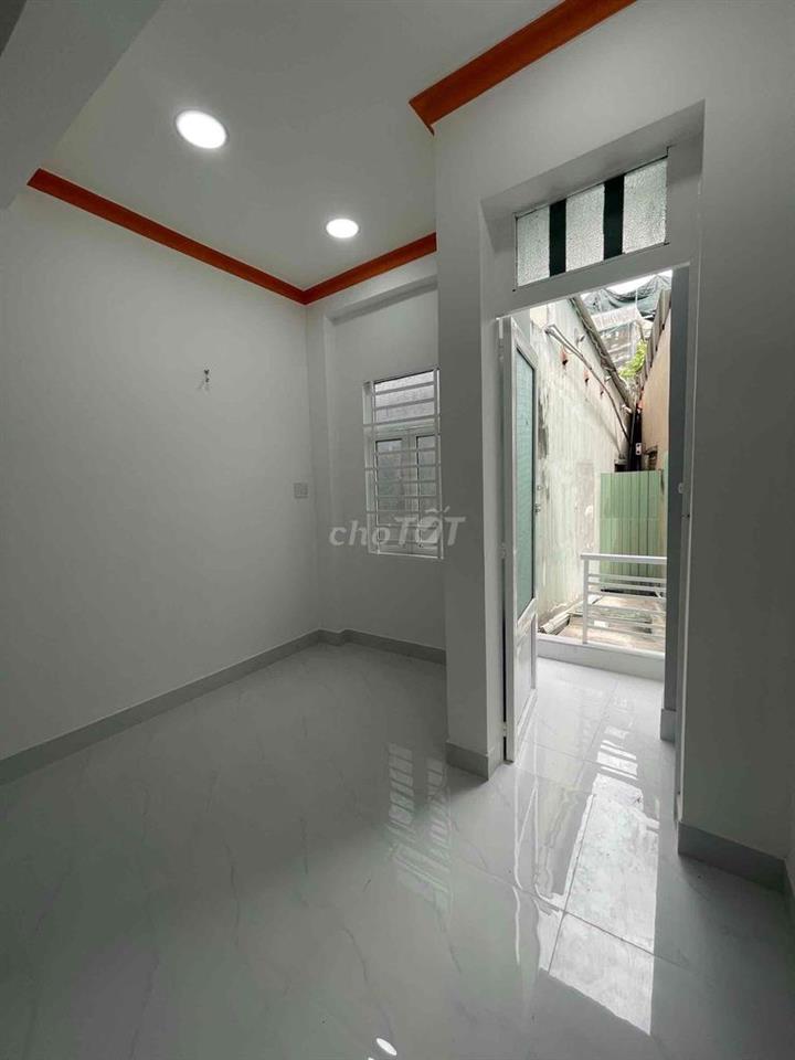 Bán nhà giá rẻ ngay chùa Pháp Bửu giá 1ty790 2 lầu