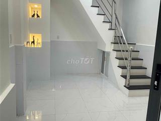 Bán nhà giá rẻ ngay chùa Pháp Bửu giá 1ty790 2 lầu