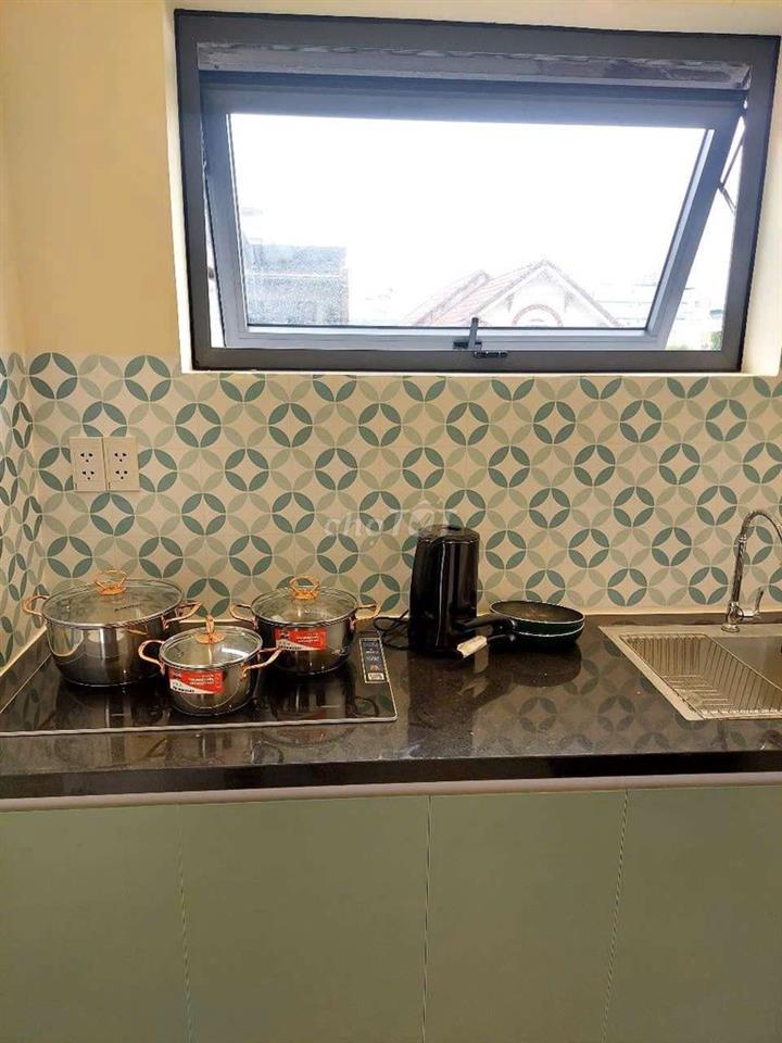 cho thuê căn hộ 1 phòng ngủ lớn, khu vực gần sông Hàn