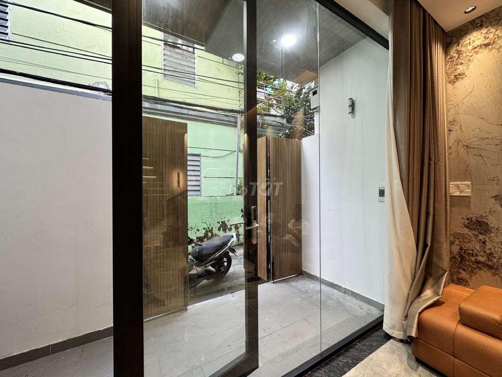 cho thuê nhà đẹp trung tâm, gần cầu Trần Thị Lý