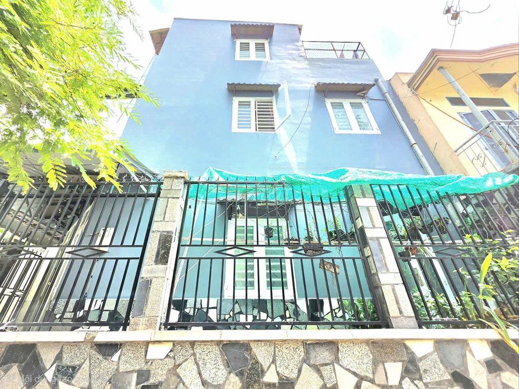 Chính chủ bán nhà SHR, căn góc 2 MT, KDC hiện hữu Huỳnh Tấn Phát