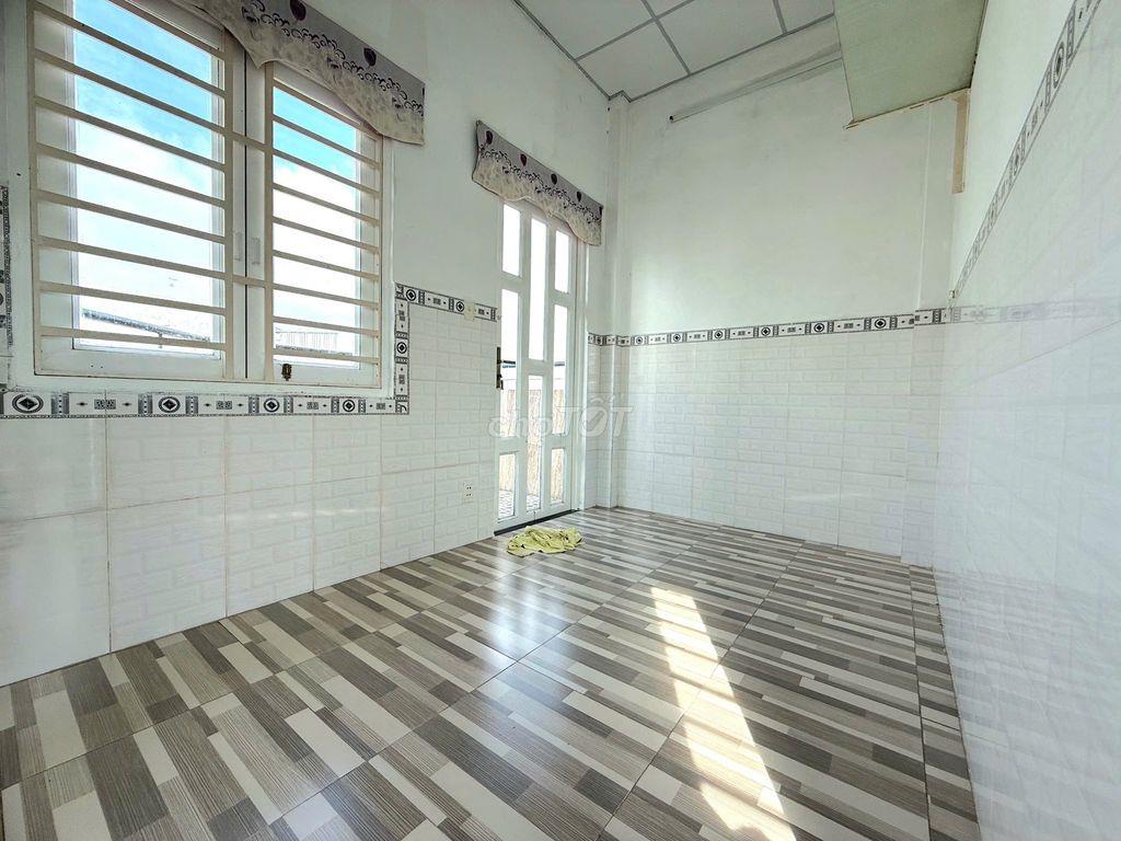 Chính chủ bán nhà SHR, căn góc 2 MT, KDC hiện hữu Huỳnh Tấn Phát