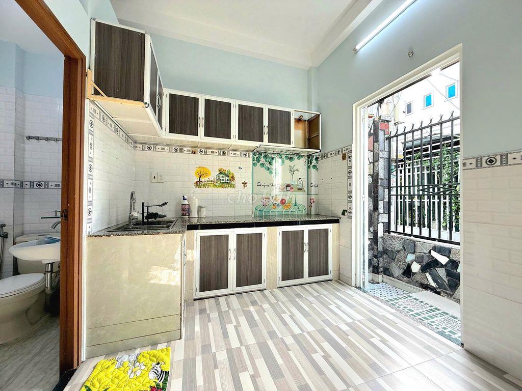 Chính chủ bán nhà SHR, căn góc 2 MT, KDC hiện hữu Huỳnh Tấn Phát
