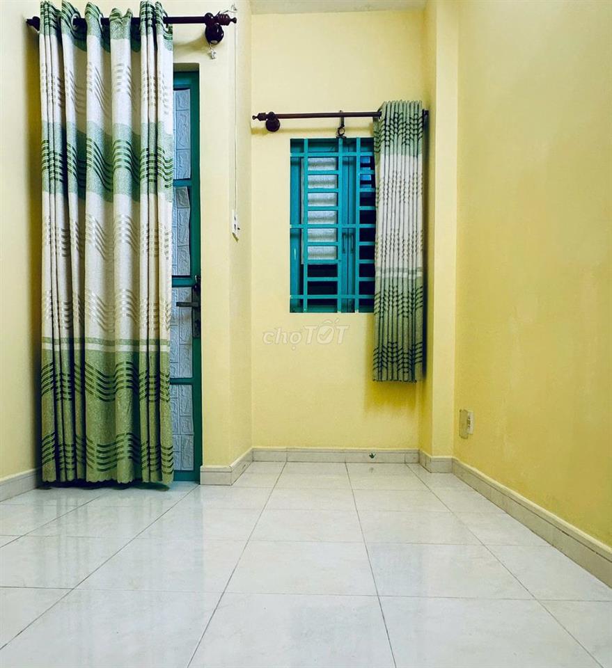 phòng 489 Huỳnh Văn Bánh, Phú Nhuận