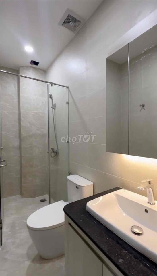 mình cần pass hợp đồng mới gia hạn 1 năm