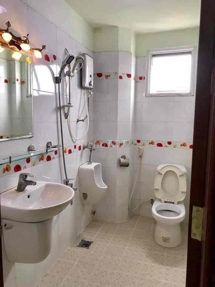 Cho thuê nhà hẻm xe tải Ông Ích Khiêm