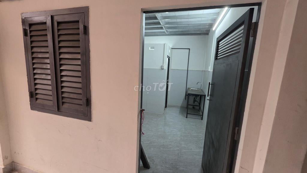 Cho thuê phòng trọ 86/79 Ông Ích Khiêm (mới xây, vệ sinh riêng)