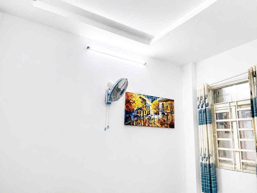 Cho thuê NC 4PN,3WC,1PK, 1 Bếp - P15, Q.8 (P.Phú Định)