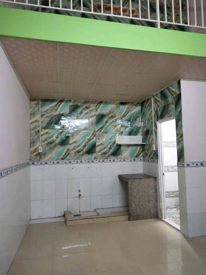 Nhà trọ 30 m2 - 1,2 triệu - Cách phà Cát Lái 400 mét - Sát chợ Phú Hữu