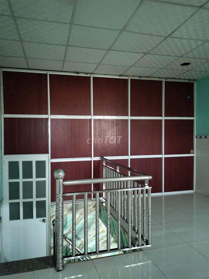 Cần bán Nhà ở + Kèm Dãy nhà trọ. Cách Phà C.Lái 400 m. Sát Chợ Phú Hữu