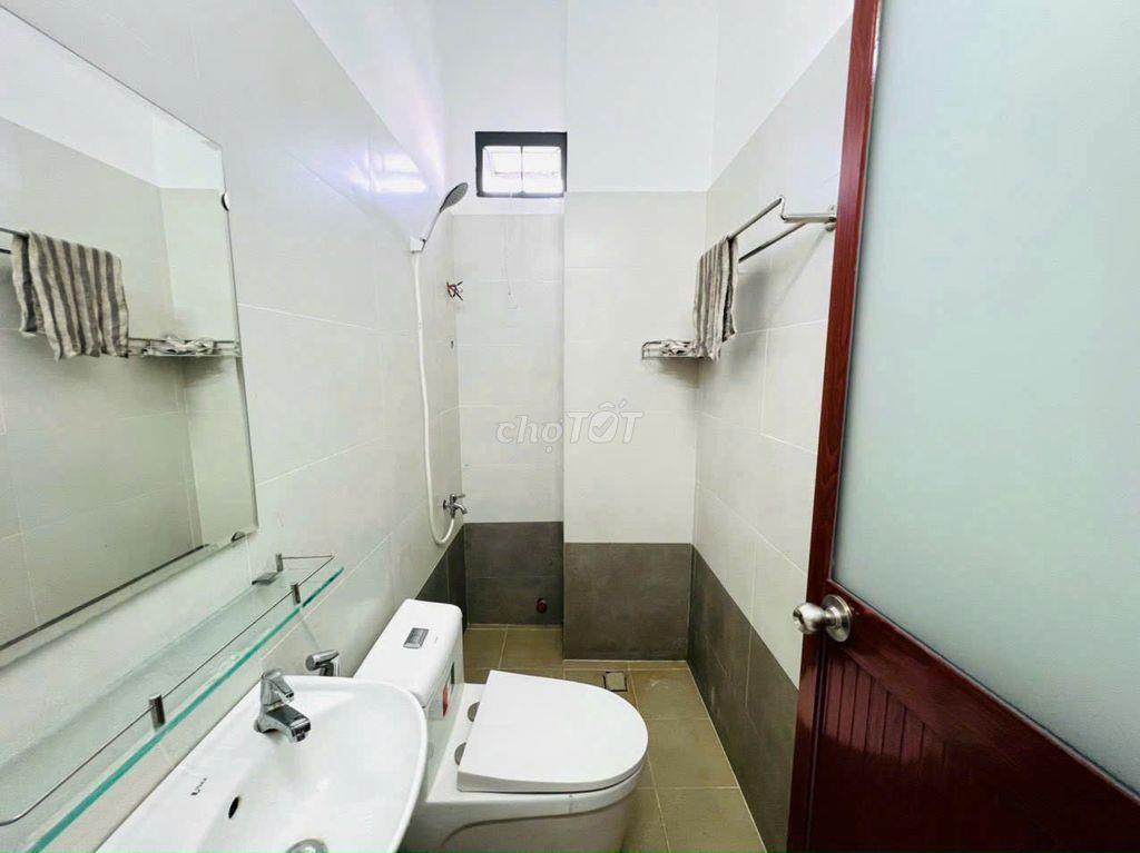 Phòng trọ đầy đủ tiện nghi xách vali vào ở ngay.
