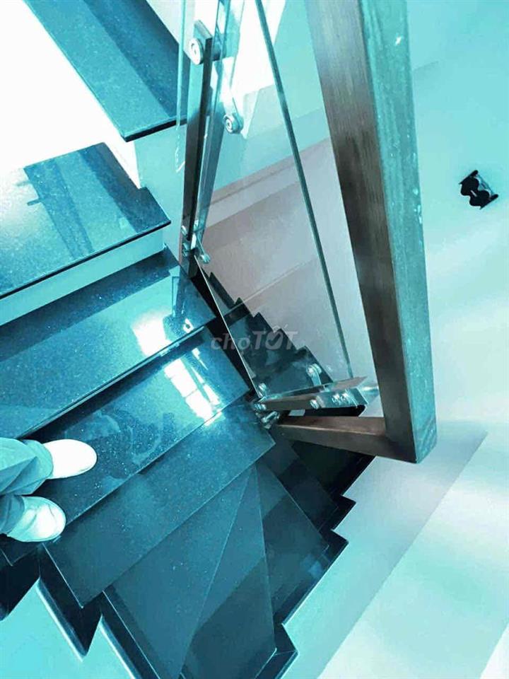 Cho thuê nhà ở và làm VP mặt hẻm cách Quang Trung 1 căn nhà