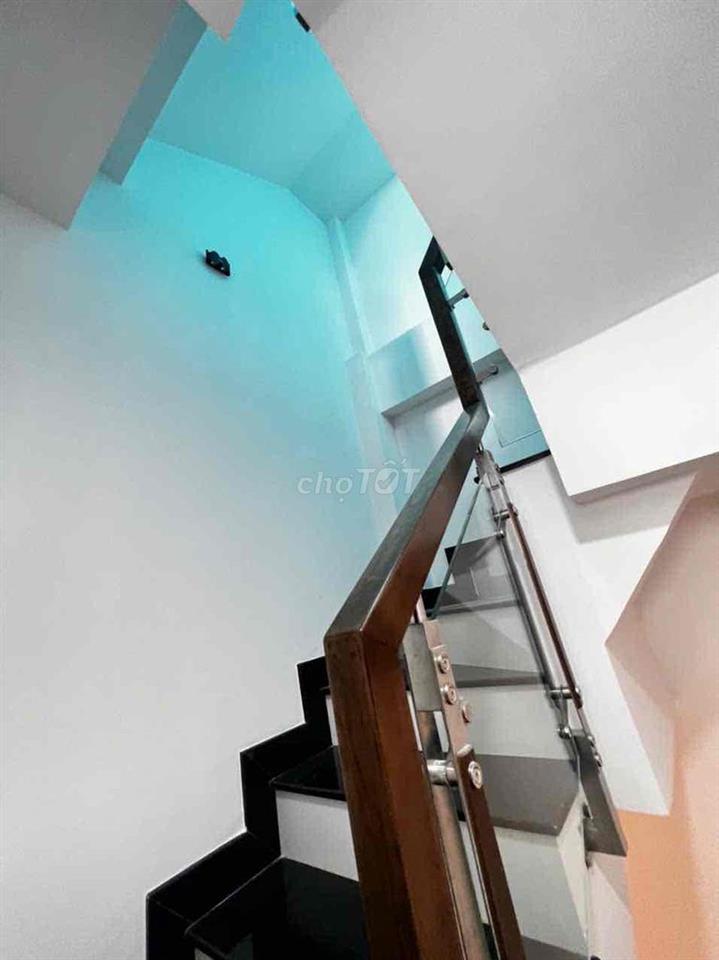Cho thuê nhà ở và làm VP mặt hẻm cách Quang Trung 1 căn nhà