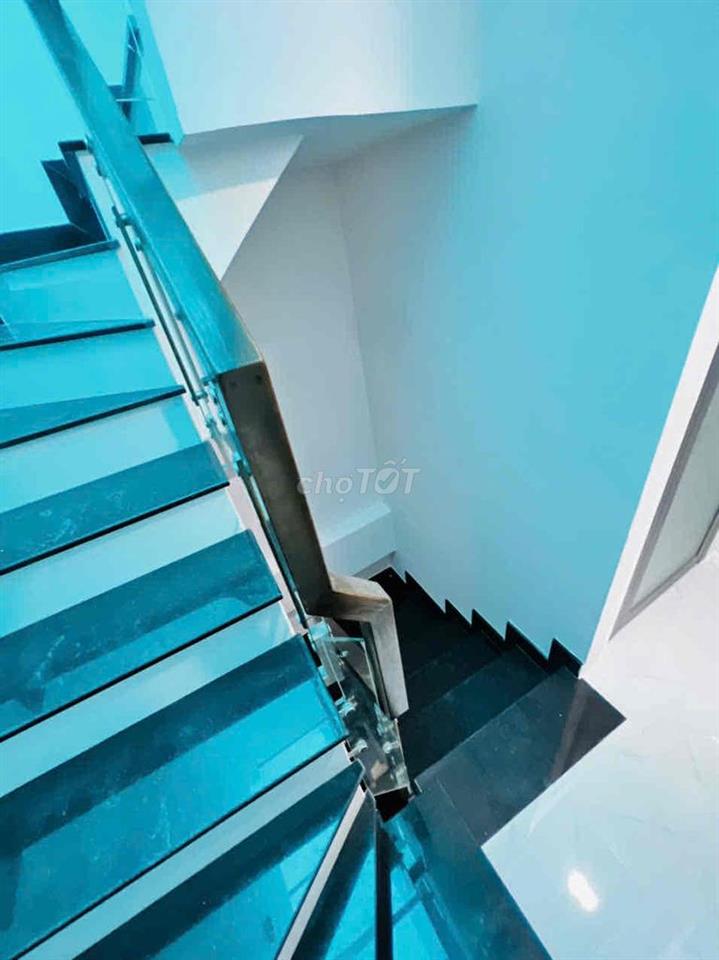 Cho thuê nhà ở và làm VP mặt hẻm cách Quang Trung 1 căn nhà