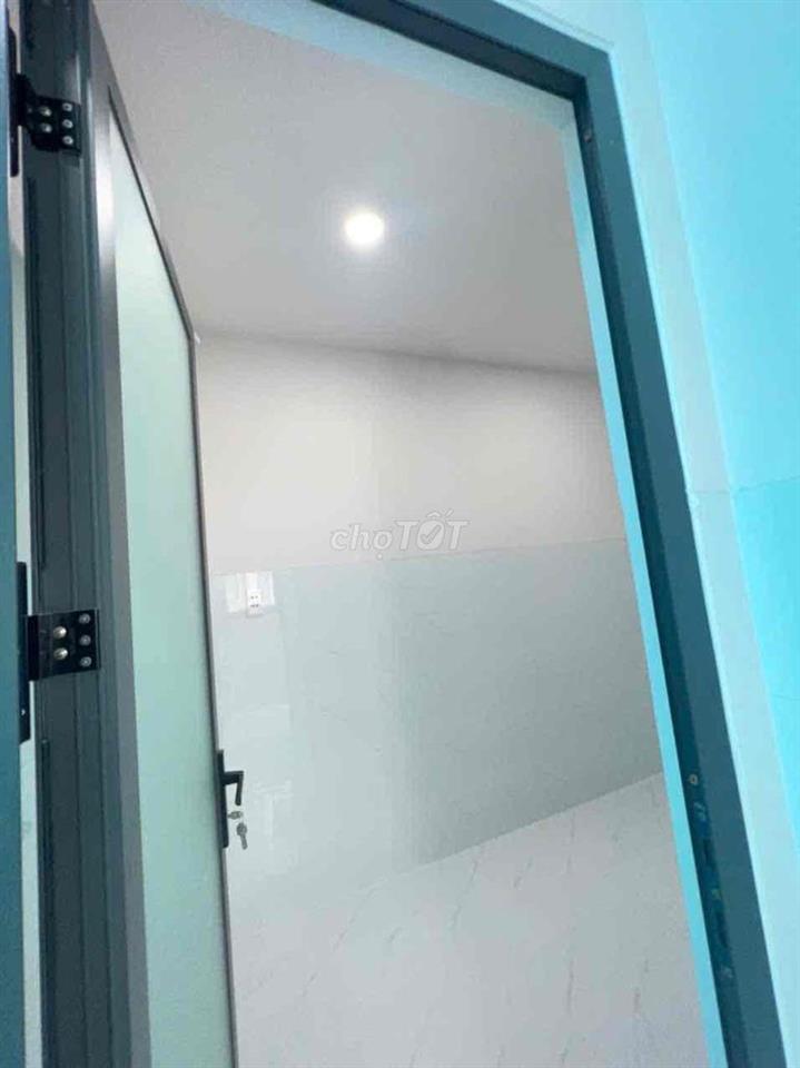 Cho thuê nhà ở và làm VP mặt hẻm cách Quang Trung 1 căn nhà