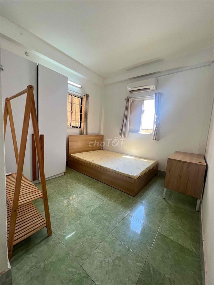 căn hộ tách bếp , phòng 30m2 quận Phú Nhuận