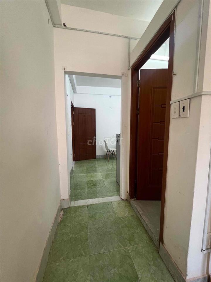 căn hộ tách bếp , phòng 30m2 quận Phú Nhuận