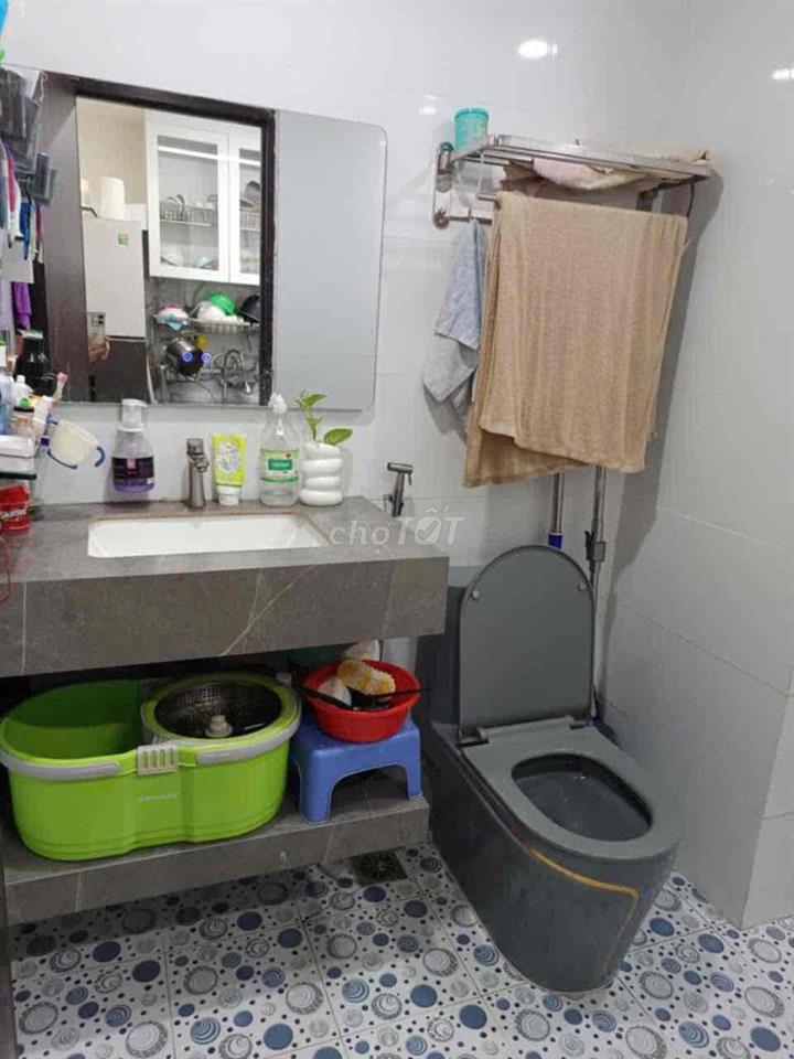 Cần bán căn hộ có sổ hồng riêng