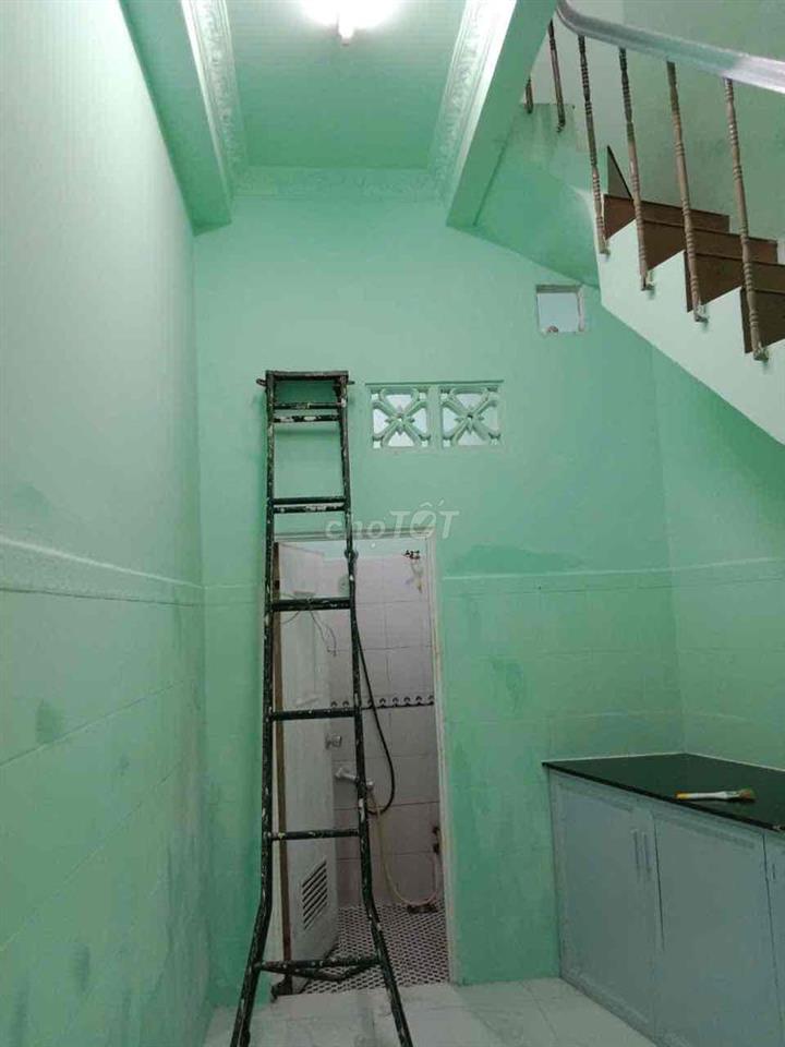 nhà mới sữa chữa,mới ,sạch đẹp,dọn vào là ở