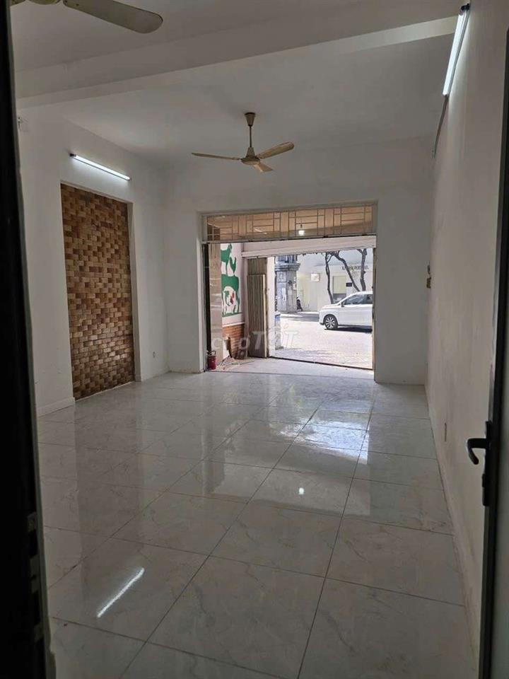 Cho thuê mặt bàng đường Đào Duy Anh
