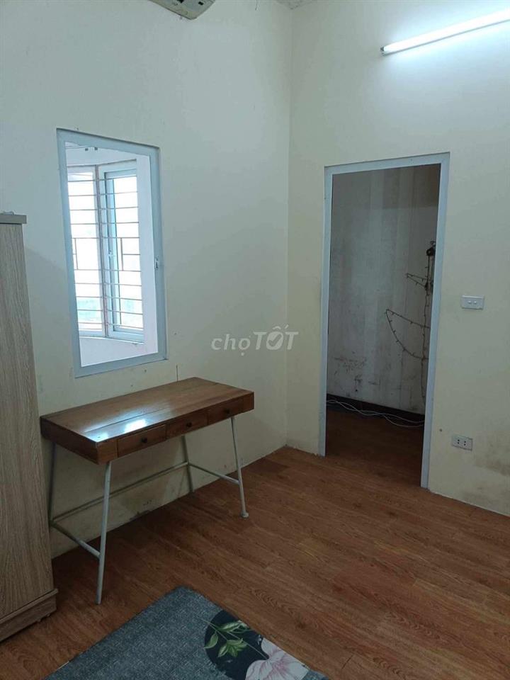 Còn phòng cho sinh viên, người đi làm tại Ngõ 211 phố Khương Trung