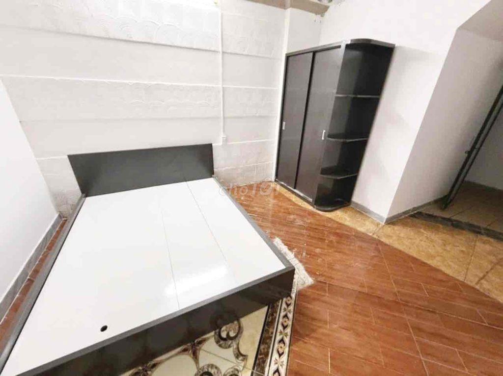 PHÒNG DƯƠNG QUẢNG HÀM NGAY TRỆT