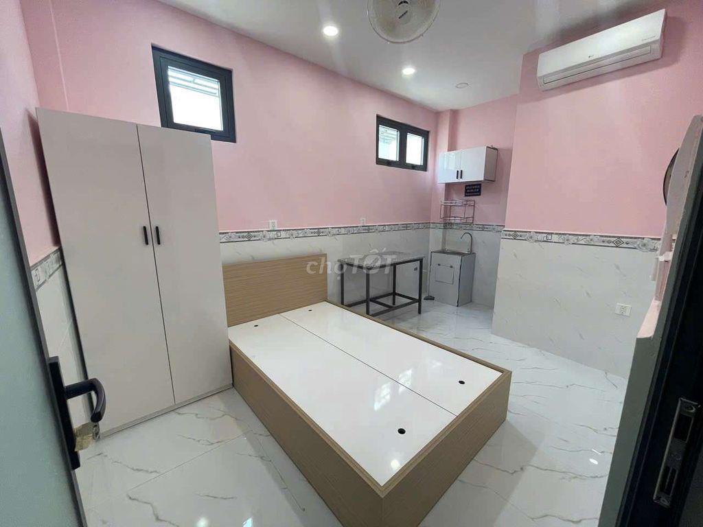 TÌM NỮ THUÊ PHÒNG – GẦN ĐH LUẬT & ĐH NGUYỄN TẤT THÀNH QUẬN 4