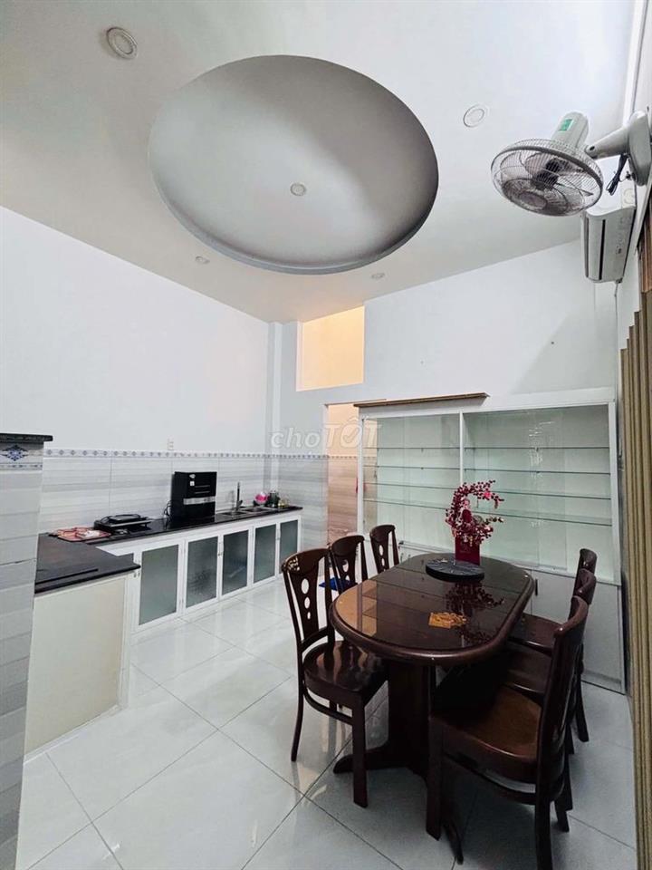 🏠 CHO THUÊ NHÀ LÔ GÓC THOÁNG RỘNG HƠN 12M – GẦN CHỢ VẠN NGUYÊN, QUẬN 8