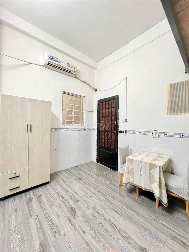 Thăng Long có phòng xinh giá 4tr2 nè 🏠