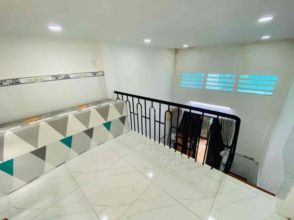 🏡 NHÀ ĐẸP 3 TẦNG – 21m2- Ngay CV Gia Định