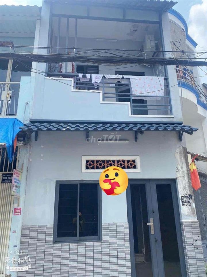 Nhà 3 tầng , 21m2, Ngay Phạm Văn Đồng