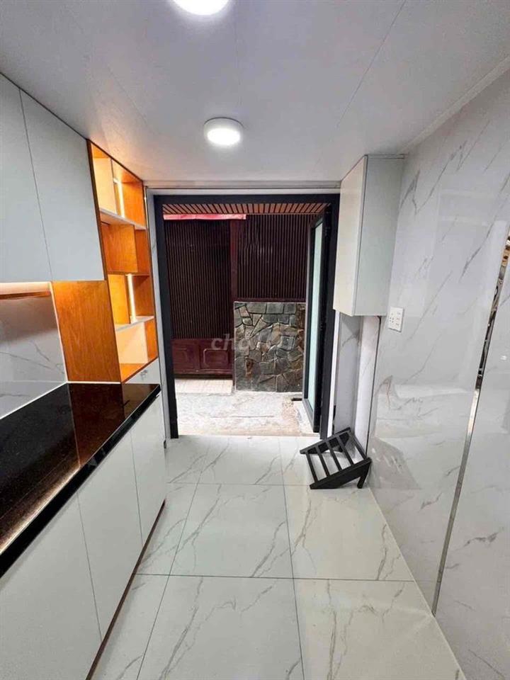 NHÀ MINI 3 TẦNG – CHỈ 1 TỶ 450 – MỚI ĐẸP, DỌN VÀO Ở NGAY