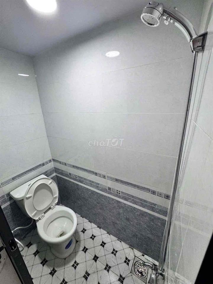 NHÀ MINI 3 TẦNG – CHỈ 1 TỶ 450 – MỚI ĐẸP, DỌN VÀO Ở NGAY