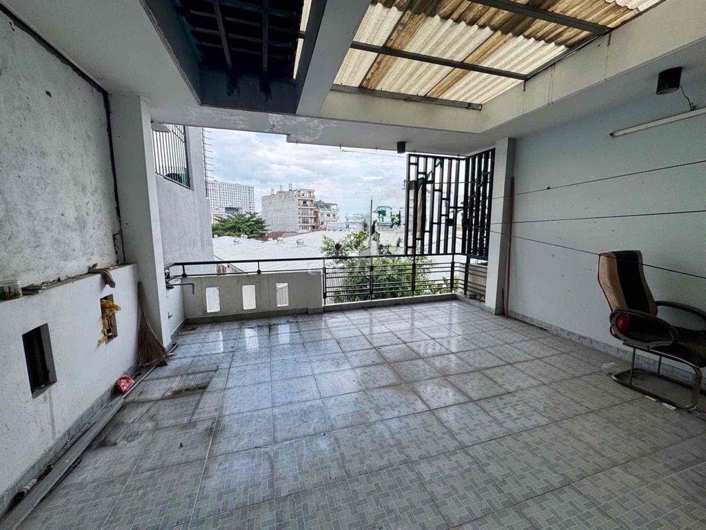 Bán nhà 5 tầng 120m2 ngay trung tâm Gò Vấp