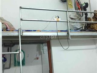 Phòng trống ở 1-2người, an ninh sạch sẽ yên tĩnh, gác, wc, kệ bếp riên