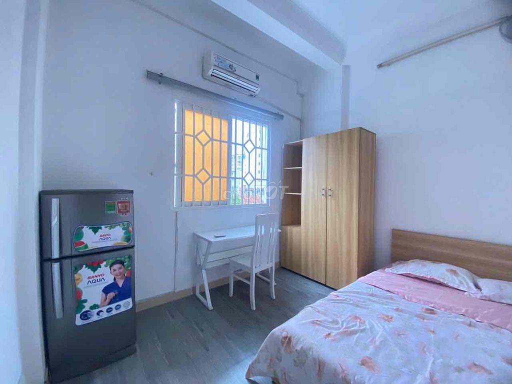 CHDV full nội thất 18m2 ngay trung tâm quận 1 giá sv 4.5tr