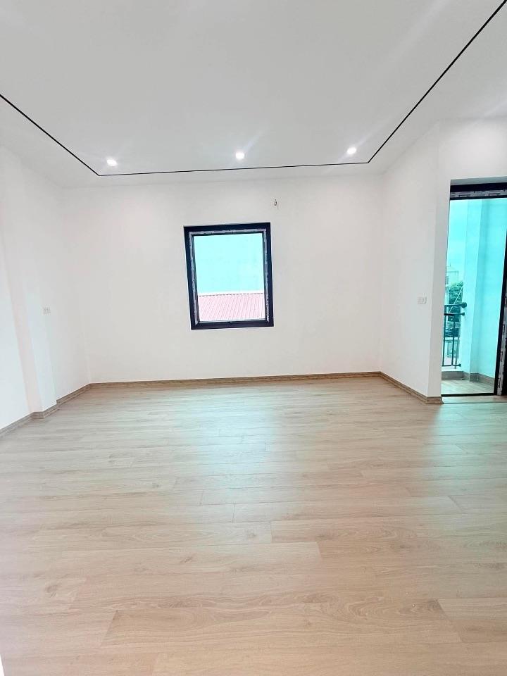 Bán nhà Phố Nối 45m2 3 tầng nhà mới ô tô đỗ cửa giá 2.5 tỷ