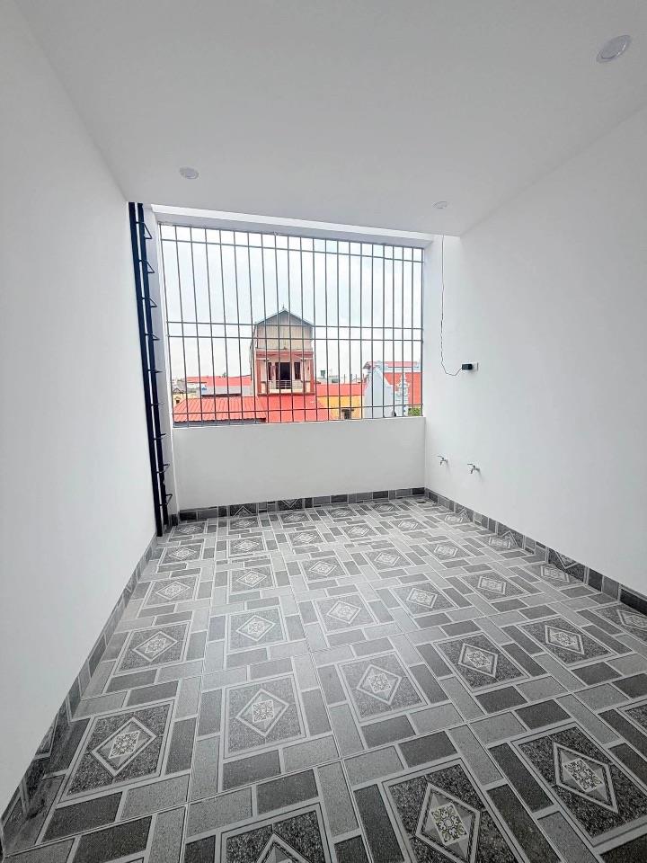 Bán nhà Phố Nối 45m2 3 tầng nhà mới ô tô đỗ cửa giá 2.5 tỷ