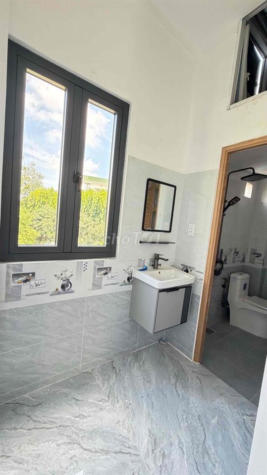 Bán nhà 180m mới xây Trần Văn Mười Đại Hải