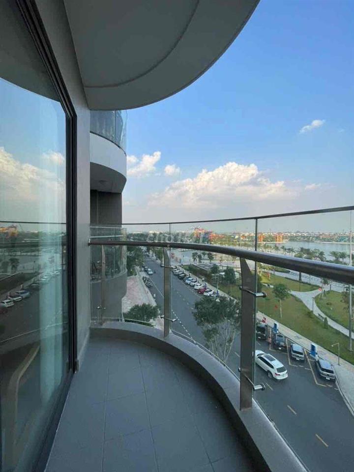 The Opus One 3PN full nội thất, gần Vincome