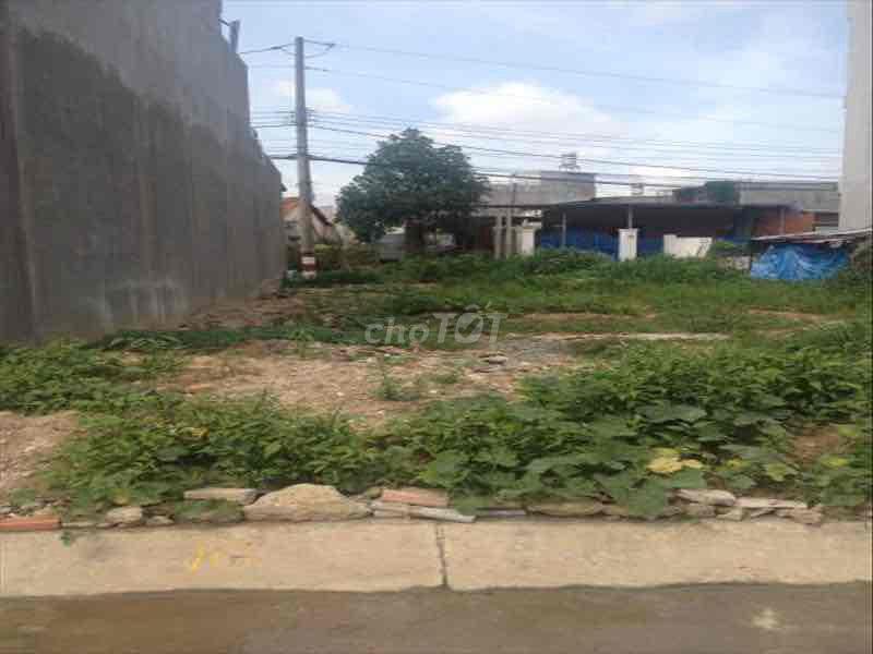 SAU LƯNG Trường Mầm Non Hiệp Phú - Q9  Bán đất  - diện tích 500m2
