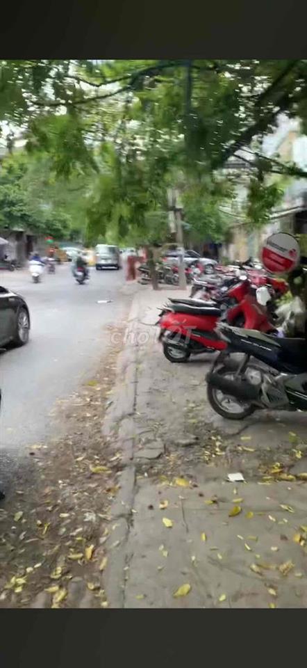 Chính chủ cho thuê nhà số 8 Hạ Yên Quyết