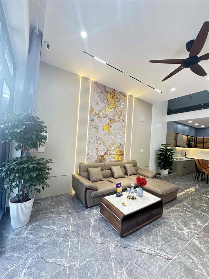 nhà 3 tầng 3 mê xây mới