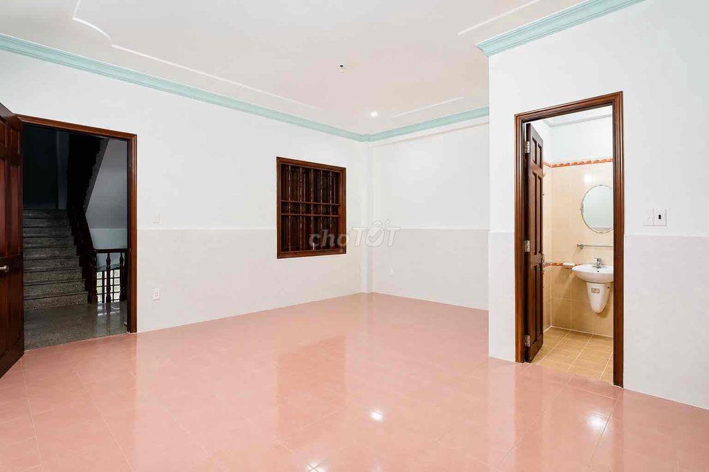 Phòng Cao cấp, Rộng rãi, Cửa gỗ