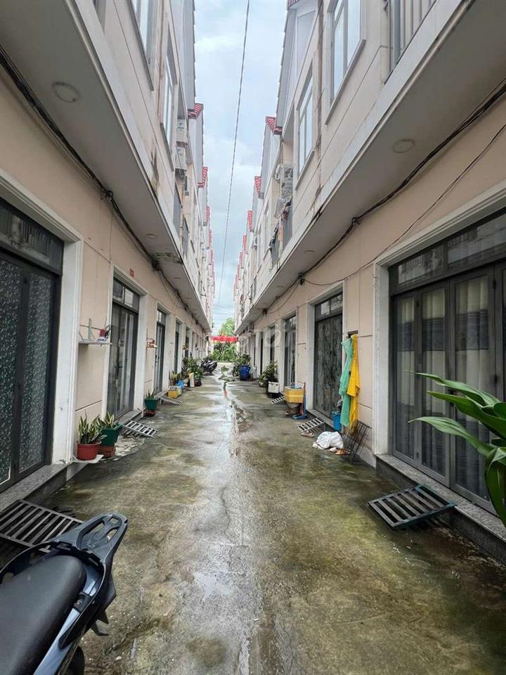 cho thuê nhà nguyên căn gần vòng xoay tua một