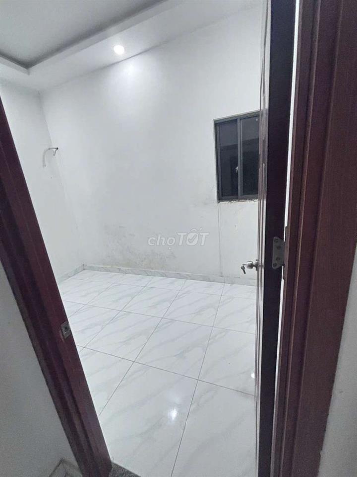 cho thuê nhà nguyên căn gần vòng xoay tua một