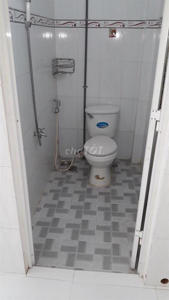 Phòng trọ mặt tiền Trần Hưng Đạo gần cầu quay
