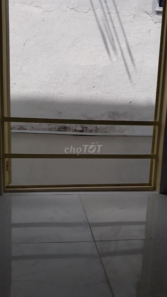 Phòng trọ mặt tiền Trần Hưng Đạo gần cầu quay