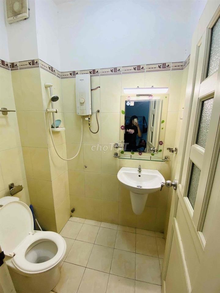 111/77A Đặng Thuỳ Trâm ĐI BỘ ĐI HỌC CHƯA ĐẾN 3p